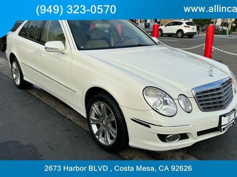 Used 2009 Mercedes-Benz E 350 4MATIC Sedan image 3