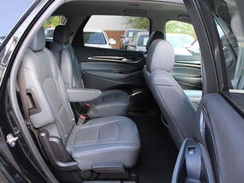 Used 2019 Buick Enclave Essence FWD image 28
