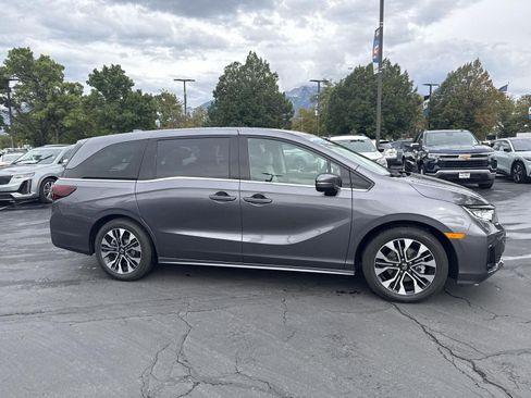 Certified 2026 Honda Odyssey Elite image 3