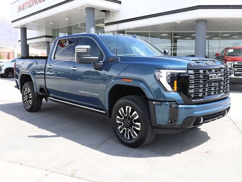 New 2026 GMC Sierra 3500 Denali Ultimate AWD/4WD image 8