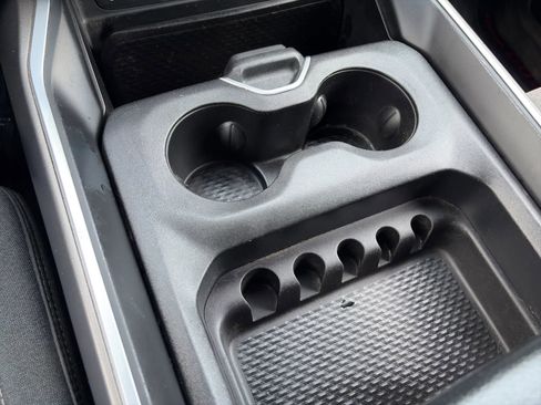 Used 2019 RAM 1500 Big Horn RWD image 15
