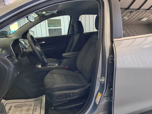 Used 2023 Chevrolet Equinox LT AWD/4WD image 20