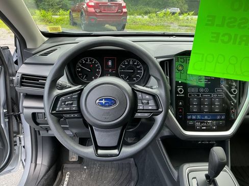 Used 2025 Subaru Crosstrek 2.5i Premium AWD/4WD image 12