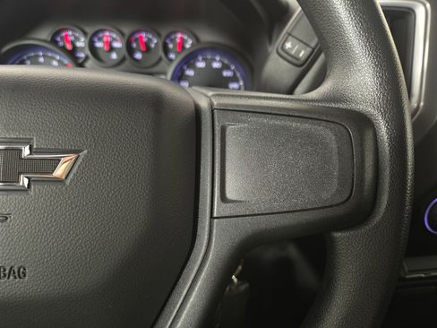 Used 2019 Chevrolet Silverado 1500 Custom Trail Boss w/ Custom Convenience Package AWD/4WD image 17
