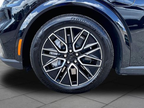 Used 2025 Ford Mustang Mach-E Premium RWD image 10
