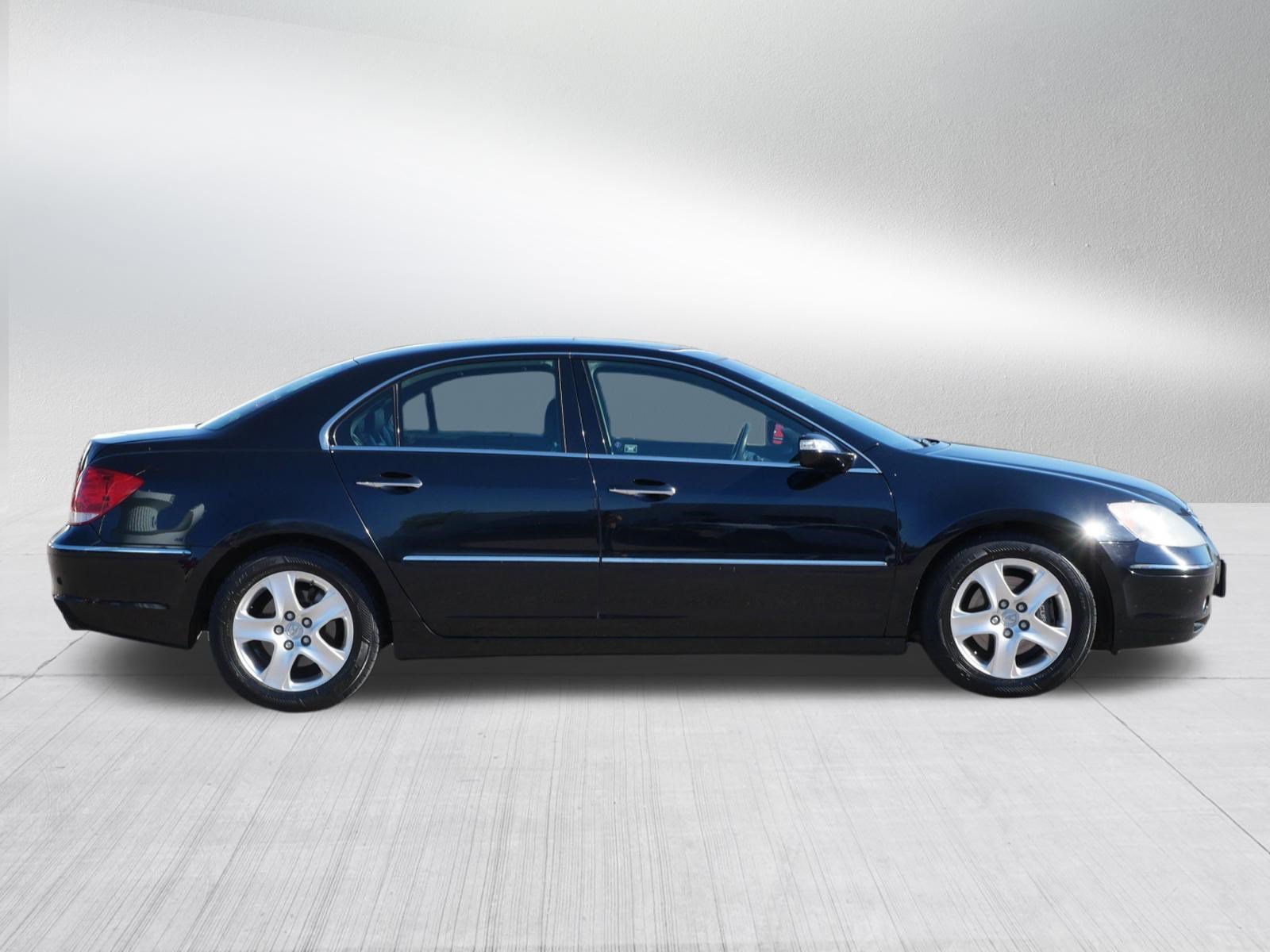 Used 2007 Acura RL w/ Technology Package AWD/4WD image 8