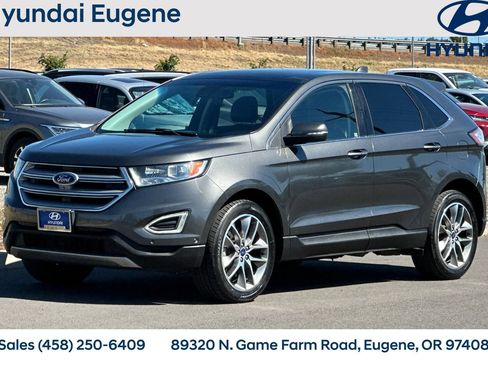 Used 2016 Ford Edge Titanium w/ Equipment Group 302A AWD/4WD image 9