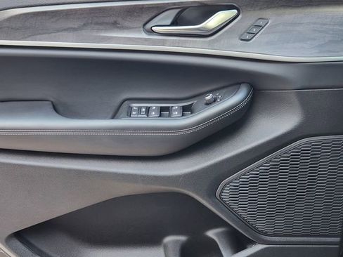 New 2025 Jeep Grand Cherokee L Limited w/ Black Appearance Package image 18