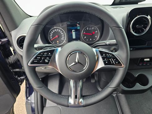 New 2026 Mercedes-Benz Sprinter 2500 image 37