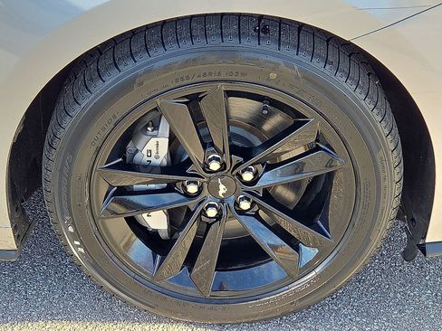 Certified 2024 Ford Mustang GT image 7
