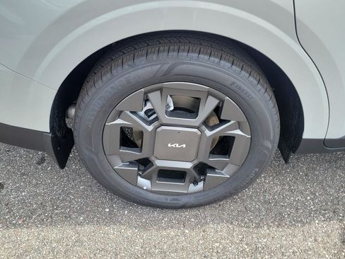 New 2026 Kia Carnival SX FWD image 40