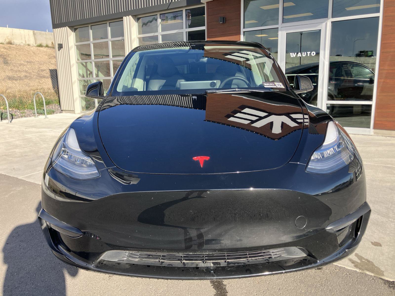 Used 2023 Tesla Model Y Long Range AWD/4WD image 3