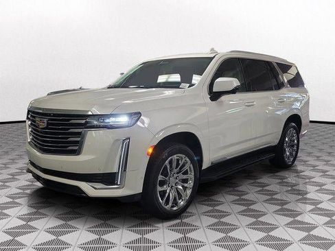 Used 2021 Cadillac Escalade Premium Luxury Platinum RWD image 3
