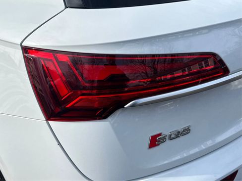 Used 2022 Audi SQ5 Premium Plus w/ Premium Plus Package image 26