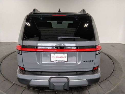 Used 2024 Lexus GX 550 image 6