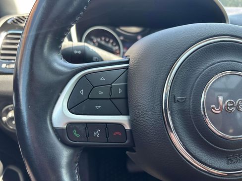 Used 2020 Jeep Compass Latitude image 13