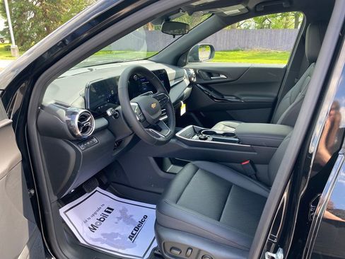 New 2026 Chevrolet Equinox LT w/ Convenience Package II AWD/4WD image 22