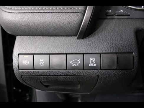 Used 2021 Toyota Camry LE AWD/4WD image 21