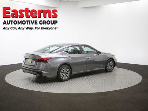 Used 2024 Nissan Altima 2.5 SV w/ SV Premium Package image 40