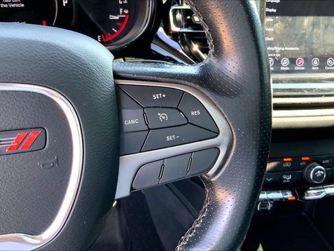 Used 2021 Dodge Durango SXT w/ 3rd Row Seating Group RWD image 19