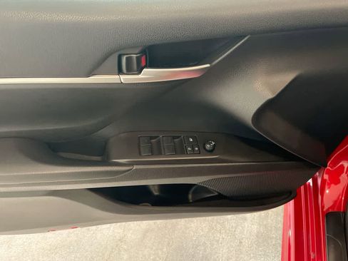 Used 2023 Toyota Camry SE image 13