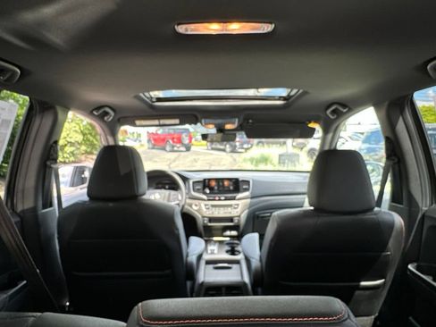 Used 2023 Honda Passport TrailSport image 36