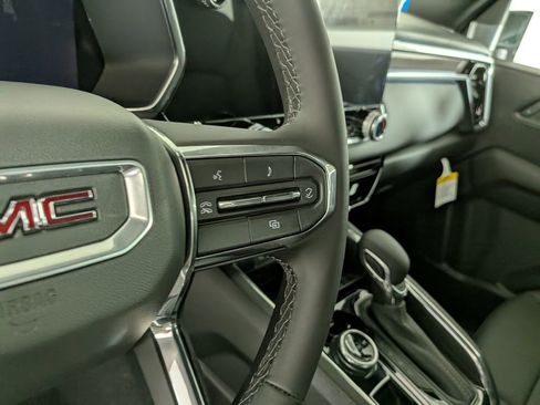 New 2026 GMC Canyon Elevation w/ Convenience Package image 20