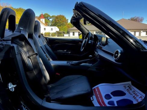 Used 2018 MAZDA MX-5 Miata Grand Touring image 30