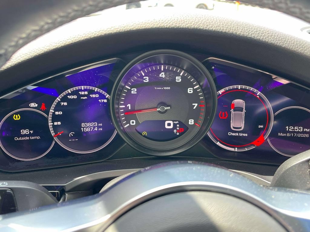 Used 2021 Porsche Cayenne AWD/4WD image 36