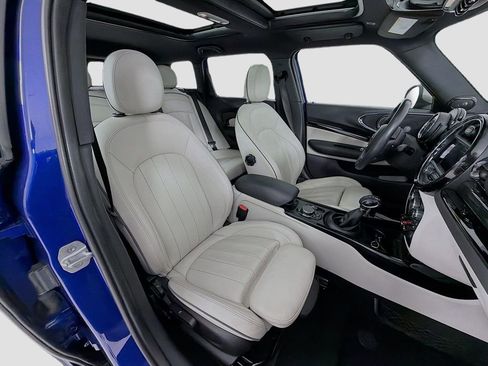 Used 2019 MINI Cooper Clubman S w/ Starlight Blue Edition image 31