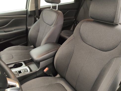 Used 2019 Hyundai Santa Fe SE AWD/4WD image 17