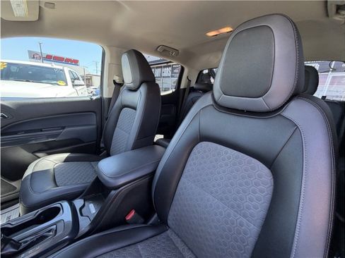 Used 2019 Chevrolet Colorado Z71 AWD/4WD image 20