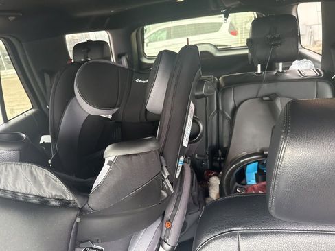 Used 2019 Ford Expedition XLT w/ Equipment Group 202A image 14