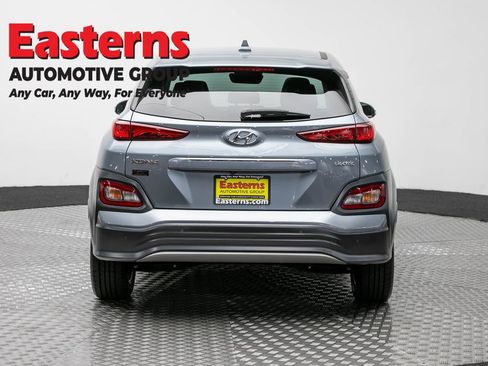 Used 2020 Hyundai Kona Ultimate w/ Cargo Package FWD image 6