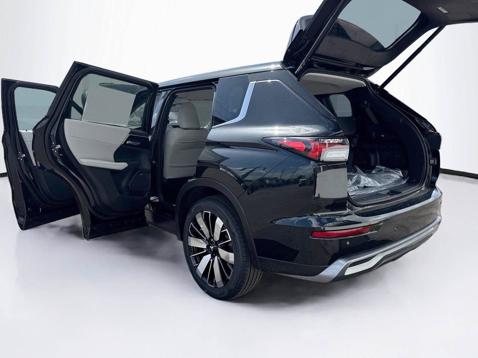 New 2026 Mitsubishi Outlander SE FWD image 39
