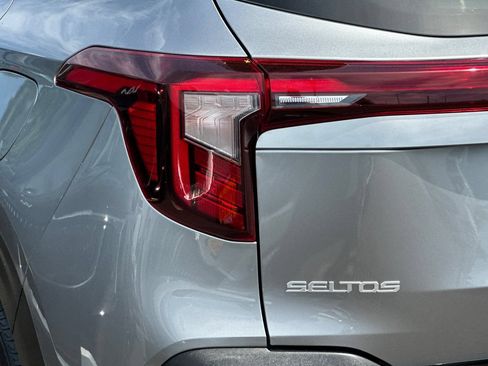 Used 2024 Kia Seltos S AWD/4WD image 26