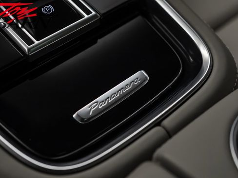 Used 2022 Porsche Panamera 4S AWD/4WD image 43