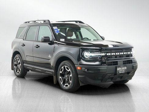 Used 2024 Ford Bronco Sport Outer Banks w/ Tech Package AWD/4WD image 8