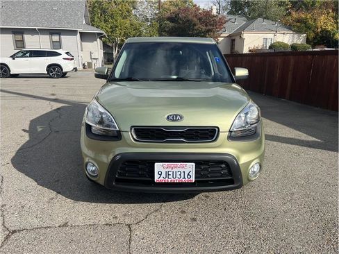 Used 2012 Kia Soul + w/ Audio Pkg image 2