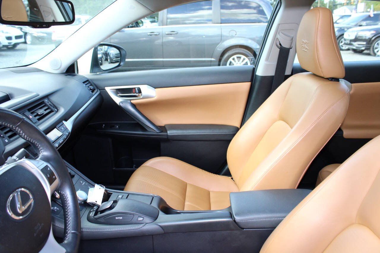 Used 2012 Lexus CT 200h Premium w/ Premium Audio Pkg FWD image 14