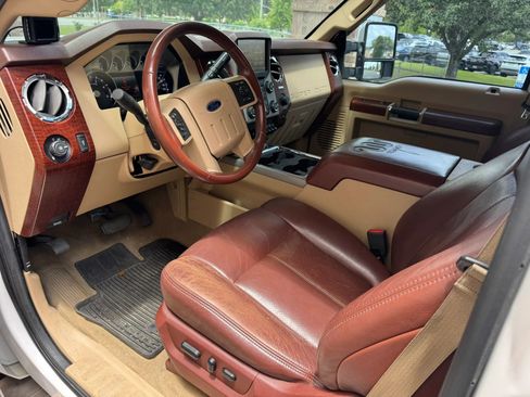 Used 2014 Ford F350 King Ranch w/ FX4 Off-Road Package AWD/4WD image 19