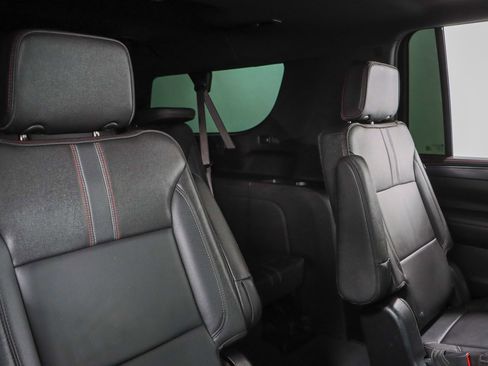 Used 2024 Chevrolet Suburban RST w/ Luxury Package image 32