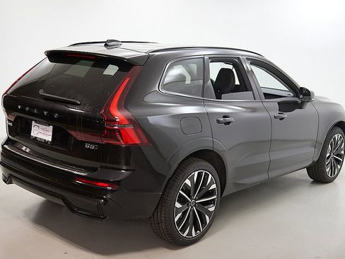 New 2026 Volvo XC60 B5 Ultra w/ Climate Package AWD/4WD image 8