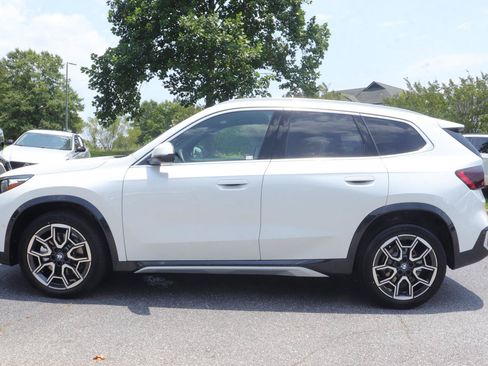 New 2026 BMW X1 xDrive28i w/ Technology Package AWD/4WD image 3