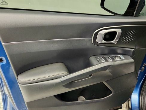 Used 2025 Kia Sorento EX AWD/4WD image 10