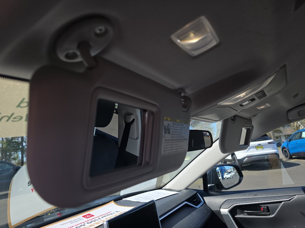 Certified 2025 Toyota RAV4 LE AWD/4WD image 13