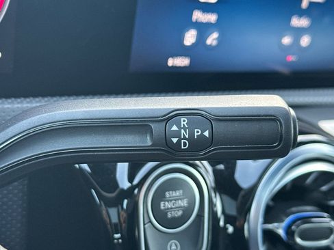 Used 2025 Mercedes-Benz CLA 250 image 33