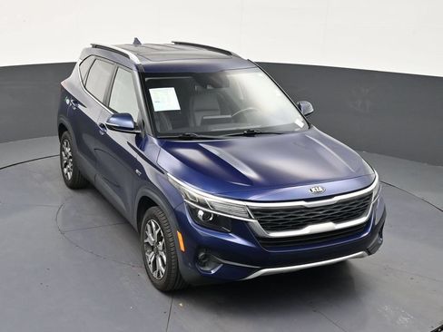 Used 2021 Kia Seltos EX AWD/4WD image 18