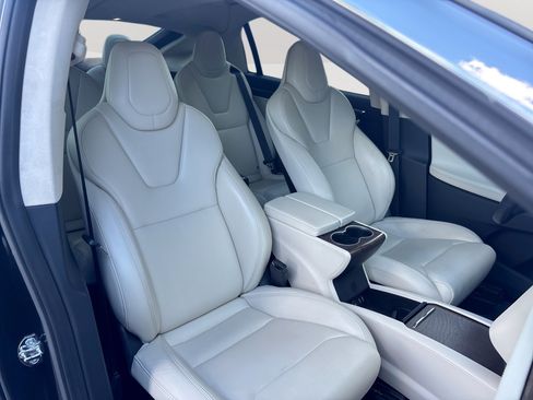 Used 2018 Tesla Model X 100D AWD/4WD image 27