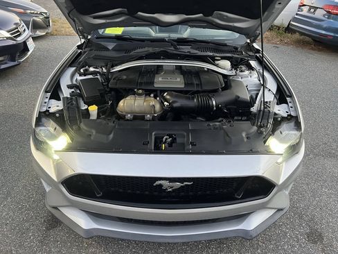 Used 2018 Ford Mustang GT Premium RWD image 38